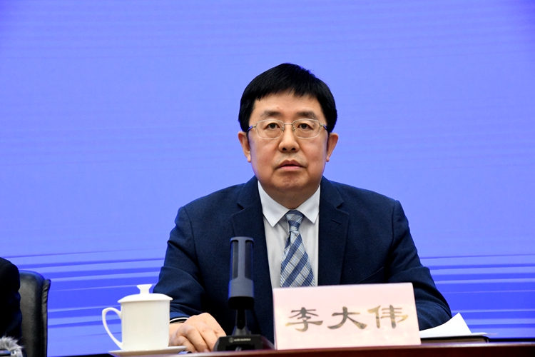 预算司副司长李大伟