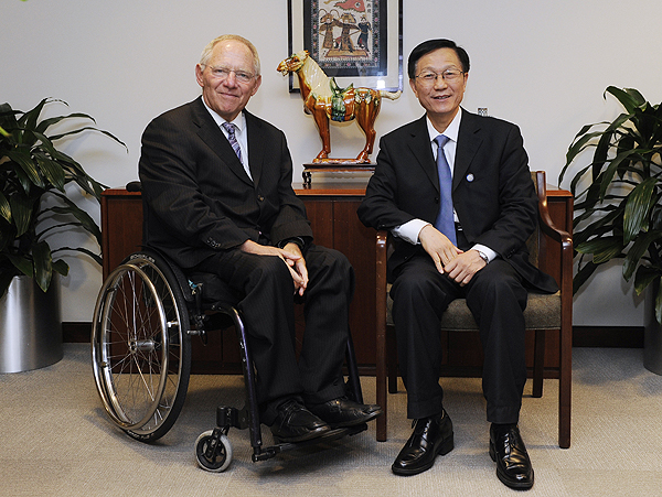 谢旭人出席世界银行\/国际货币基金组织年会