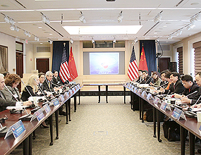 李勇会见世界银行集团国际金融公司执行副总裁