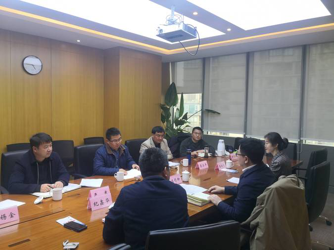 云南省永胜县财政局县委副书记胡振虎带队